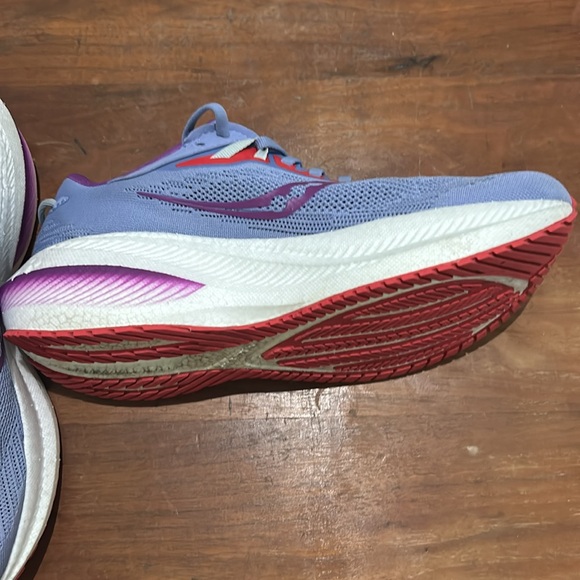 Saucony Triumph women’s size 8 - Picture 4 of 9